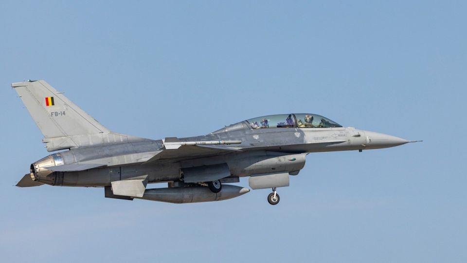 Бельгия объявила об удвоении количества F-16, которые будут переданы Киеву