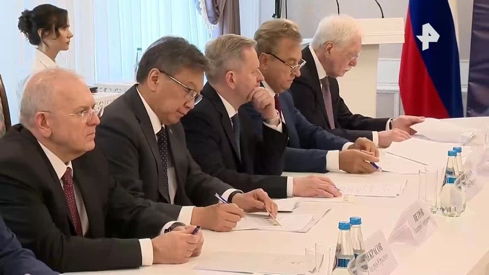 Генеральные прокуроры РФ и Белоруссии встретились для обсуждения вопросов, связанных с экологической безопасностью Союзного государства