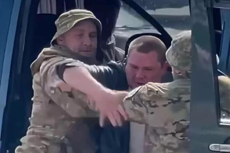 На Украине мобилизованных освободили из микроавтобуса ТЦК