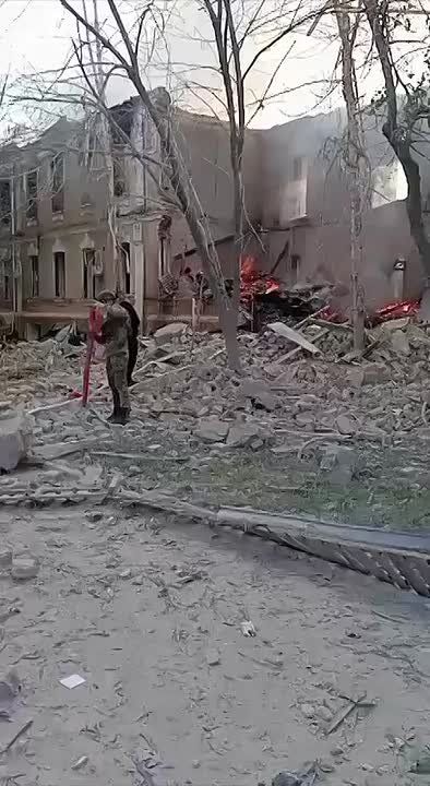 Записки ветерана: Здание командования Сухопутных войск ВСУ в Киеве