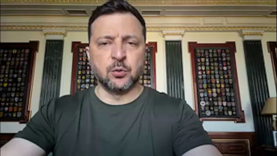 Владислав Шурыгин: Детоубийца переждал удар "возмездия" в бункере и в истерике после массированной атаки по Киеву, потребовал от США и Европы «решений»