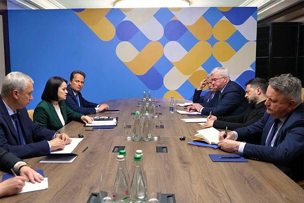 Зеленский и Тихановская провели переговоры в Киеве
