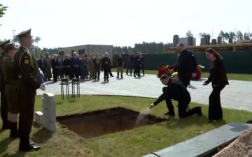 «Фактически в центре Европы происходит официальное, на государственном уровне, прославление нацистских преступников и приспешников»