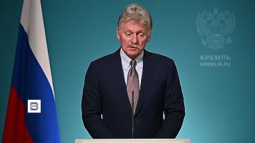 "Режим демонстрирует свою сущность": Дмитрий Песков прокомментировал решение украинских властей открыть пантеон в Киеве, где перезахоронят останки украинских националистов