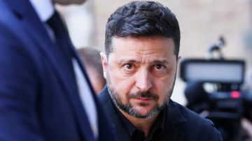 Соратники Зеленского обирают собственных солдат через онлайн-казино