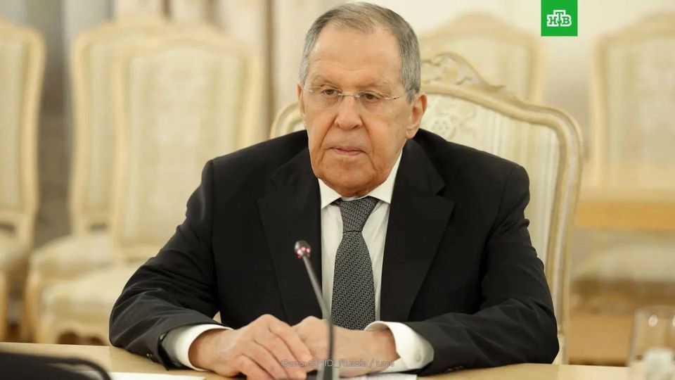 Лавров по поручению Путина довел до американского госсекретаря Рубио, что ВС РФ приступают к системным ударам по объектам ВСУ в Киеве, сообщил российский МИД