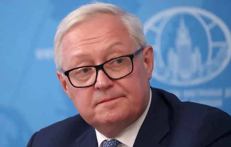 Попытки нанести России стратегическое поражение обречены на провал, поскольку это невозможно в отношении ядерной державы, — заявил замглавы МИД России Сергей Рябков