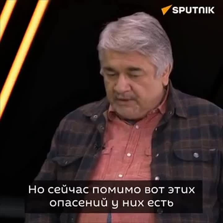 Зеленский сознательно ухудшает отношения с Беларусью, чтобы напрямую втянуть хотя бы одно-два государства ЕС в войну с Россией, рассказал