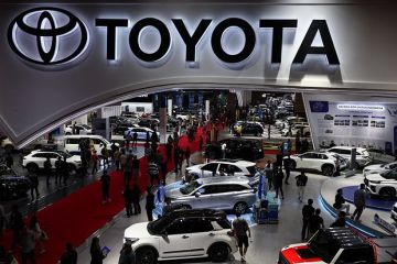 Bloomberg: Продажи Toyota падают третий месяц подряд на фоне войны в Иране