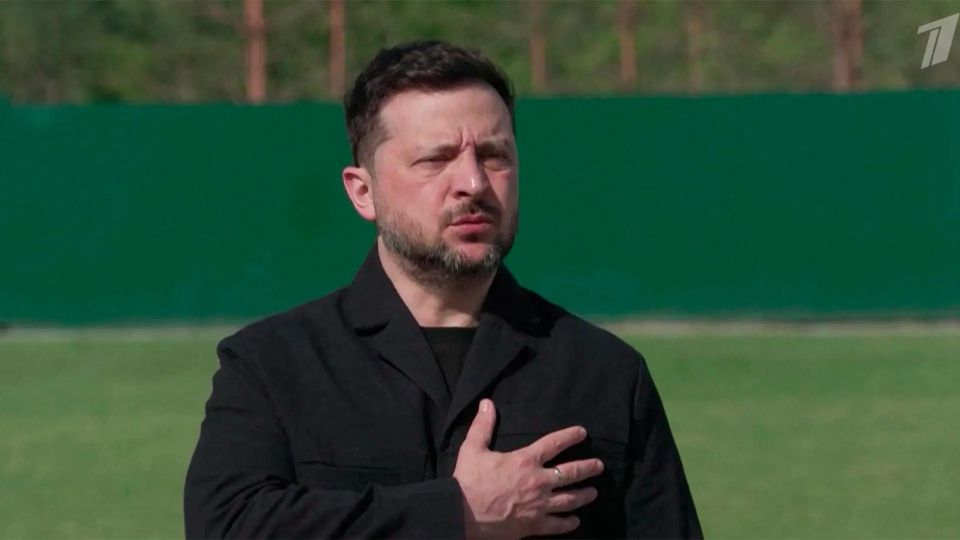 Варшава намерена отобрать у Зеленского орден Белого орла — высшую награду Польши