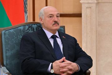 Лукашенко назвал трепом угрозы президента Украины Зеленского в адрес Белоруссии