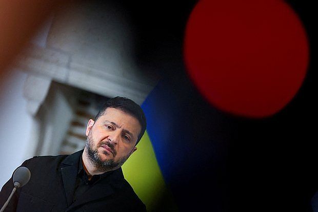 Журналист Боуз: Зеленский потеряет всех союзников из-за влияния неонацистских группировок