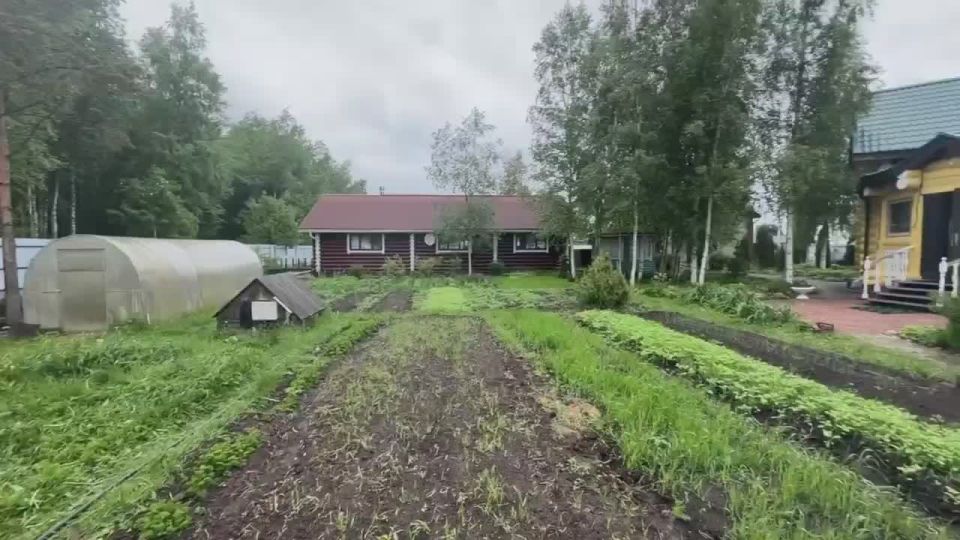 Два майора: В Ленинградской области силовики нагрянули к членам тоталитарной секты