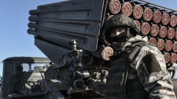 От авиационных заводов до ТЦК: Минобороны назвало цели ночного удара ВС РФ по Украине