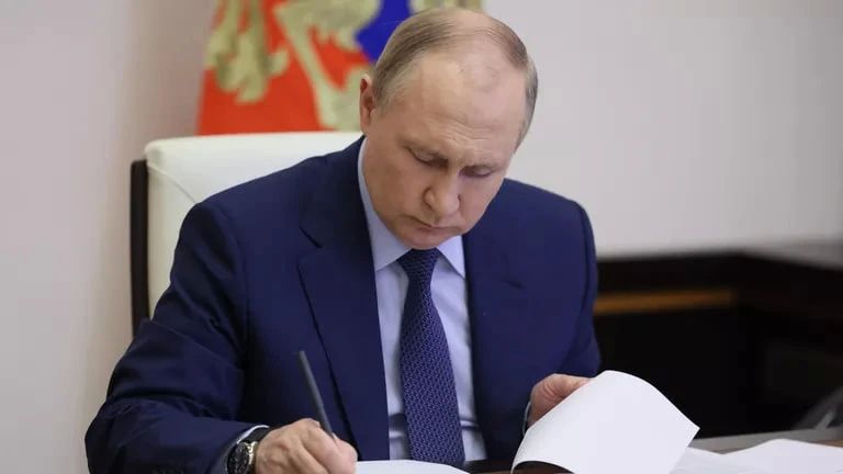 Путин подписал указ об отсутствии судимости у заявителей на гражданство