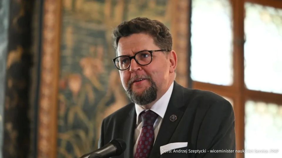 Замминистра науки Польши Анджей Шептицкий назвал УПА* "борцами за независимость" Украины, пишет RMF24