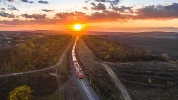 Удар ВСУ по поезду в Крым и нежелание Турции помогать Киеву: главное за день