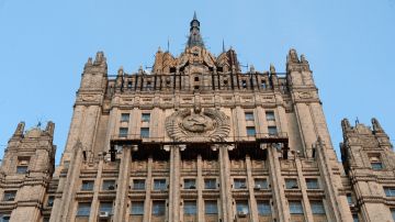 Захарова назвала военным преступлением атаку на поезд в Крыму