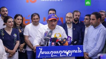 Киев и Брюссель поздравили Пашиняна и его партию с победой на выборах.