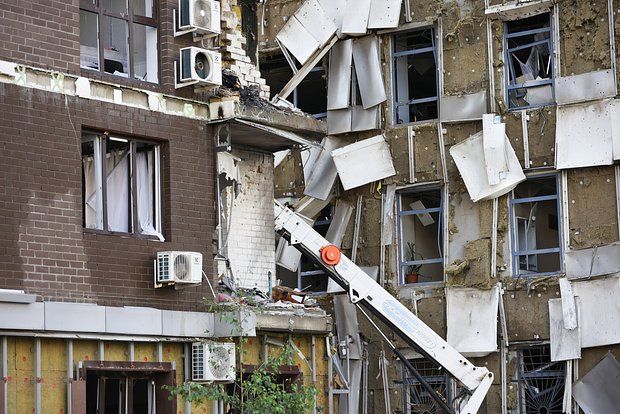 Появились фотографии разрушений после удара ВСУ по многоэтажке в Краснодаре
