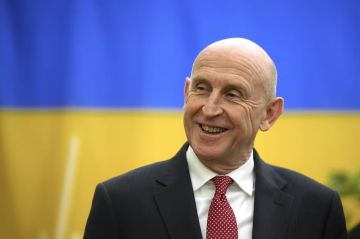 Ушел в отставку министр обороны Великобритании Хили, который ранее хотел похитить Путина и стать первым, кто отправит британские войска на Украину