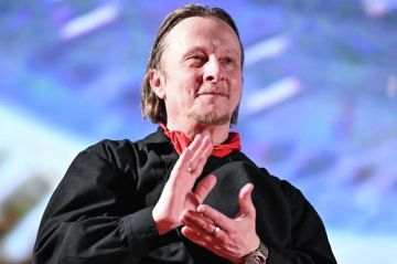«Человек на грани, между мирами»