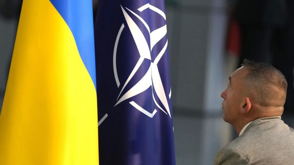 Киев попросит у союзников еще $20 миллиардов помощи, сообщает Politico