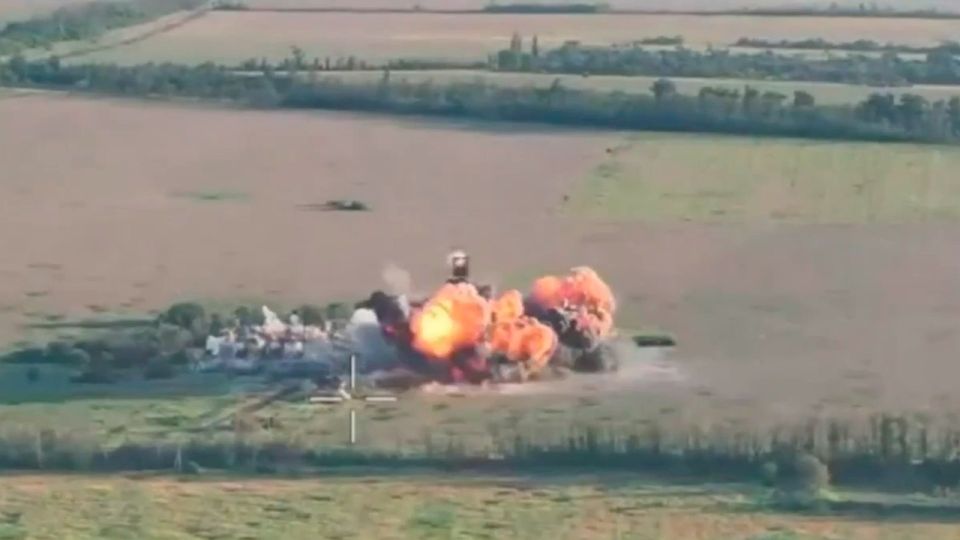 Удары ФАБами по местам дислокации врага в ДНР попали на видео