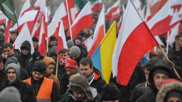 Варшава зашла слишком далеко в поддержке Киева. Главное к этому часу
