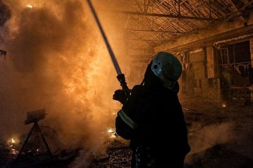 «Страна.ua»: Одной из целей ночного обстрела Киева стал склад «Укрпочты» в Жулянах