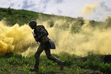Миршаймер: Европа не сможет долго помогать Украине, а США отстраняются от поддержки Киева