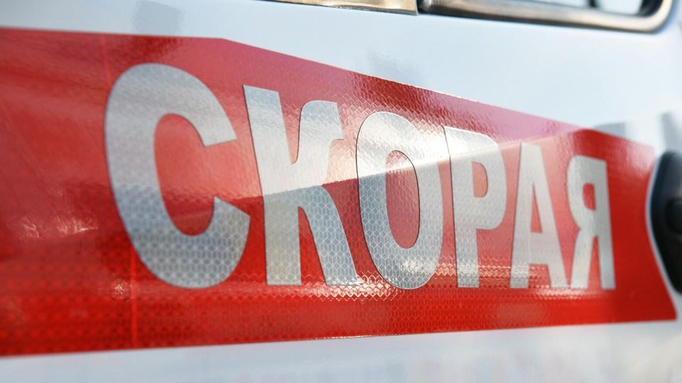 Трехлетняя девочка и ее мать пострадали из-за удара дрона в ЛНР