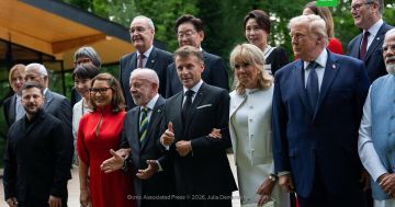 СМИ: Трамп демонстративно проигнорировал Зеленского на саммите G7