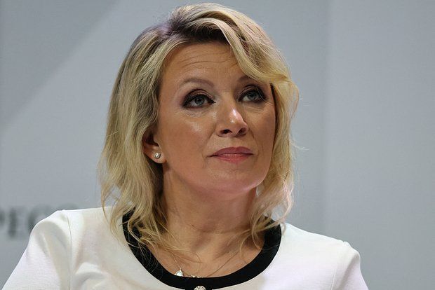 Захарова заявила о попытках Зеленского стать «центром мироздания» на G7