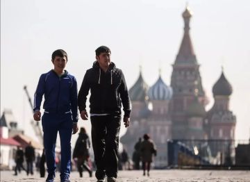 «Главное оружие этих деятелей в тылу России — мигранты»: По Москве прилетело жёстко, и тут вновь заговорили о наболевшем