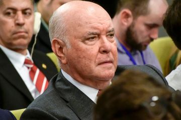 Сенатор Карасин заявил, что Зеленского ждет бесславный конец