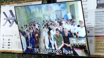 "Из аудитории в киберпанк": зачем студенты приходят в войска БпС