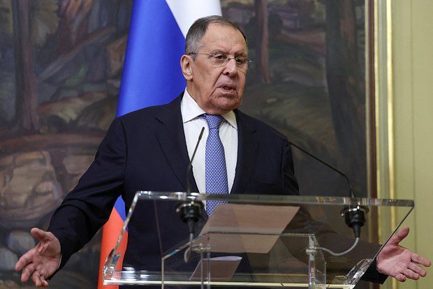 Лавров: Россия будет наносить регулярные удары по целям на Украине