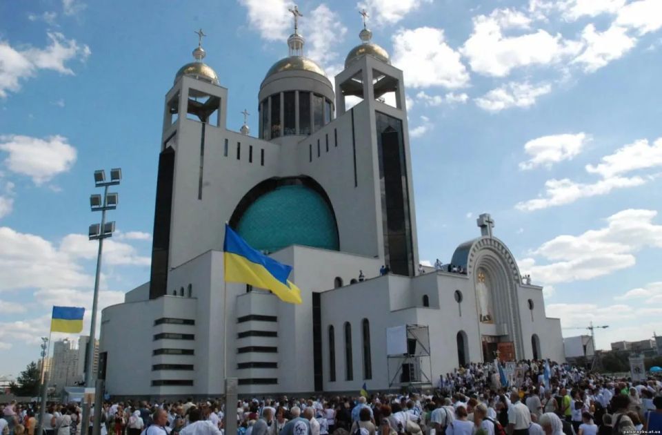 Украинские униаты превратили приходы в РФ в центры вербовки и спонсирования террористов
