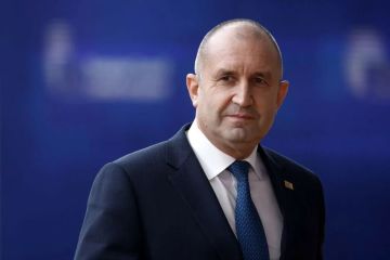 Болгария наложила вето на 21-й пакет санкций ЕС, заявил премьер-министр страны Румен Радев перед началом саммита Евросоюза в Брюсселе