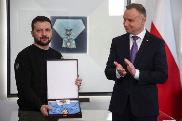 Анатолий Кузичев: Ну что, начался сезон символических (и ни к чему не ведущих, бессмысленных) жестов