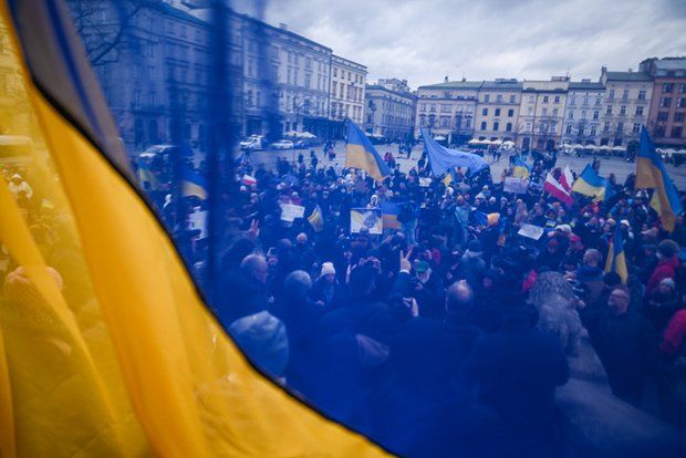 Журналист Важеха заявил, что сторонникам Украины нужно быстрее протрезветь