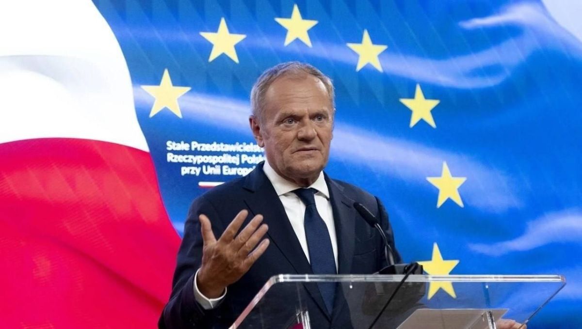 #иносми. Туск предупредил о рисках нового конфликта между Польшей и Украиной из-за исторической памяти, — Bloomberg