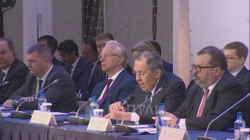 «Согласно договору о гарантиях безопасности от 2025 года между Россией и Белоруссией, мы сделаем все, чтобы обеспечить безопасность нашего союзника», — Лавров ответил на угрозы Зеленского в адрес Минска