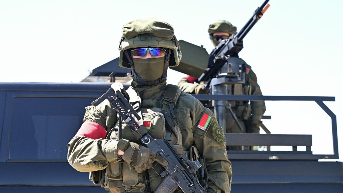 Зачем Белоруссию втягивают в войну