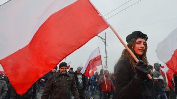 Польше нужно готовиться к войне с Украиной, а не с Россией
