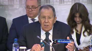 Лавров о Зеленском.. ‘Фюрер, он и есть фюрер. Его назначили на роль фюрера, взяв его из самодеятельность. Образ оказался заразным’