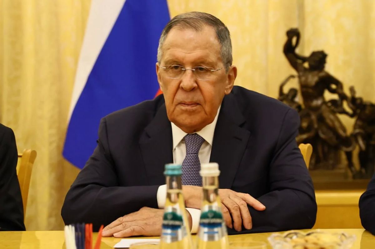 Москва никому не будет доверять в переговорах по Украине, заявил Лавров
