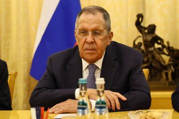 Москва никому не будет доверять в переговорах по Украине, заявил Лавров