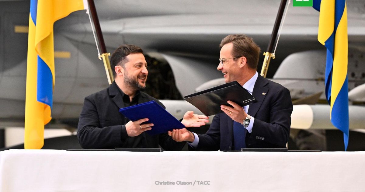 Украина получит от Швеции 16 истребителей Gripen E